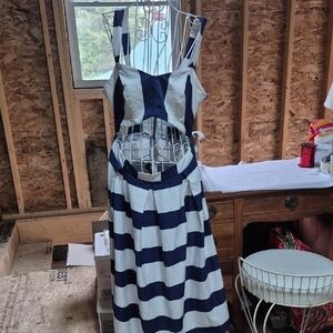 ASOS White And Navy Front Cut Out Design Dress with Gray Label. Size 12